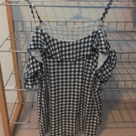 American Eagle “Soft & Sexy” cold shoulder shirt - Picture 1 of 1
